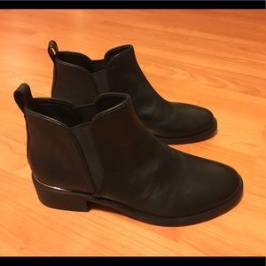 Black Lea Booties